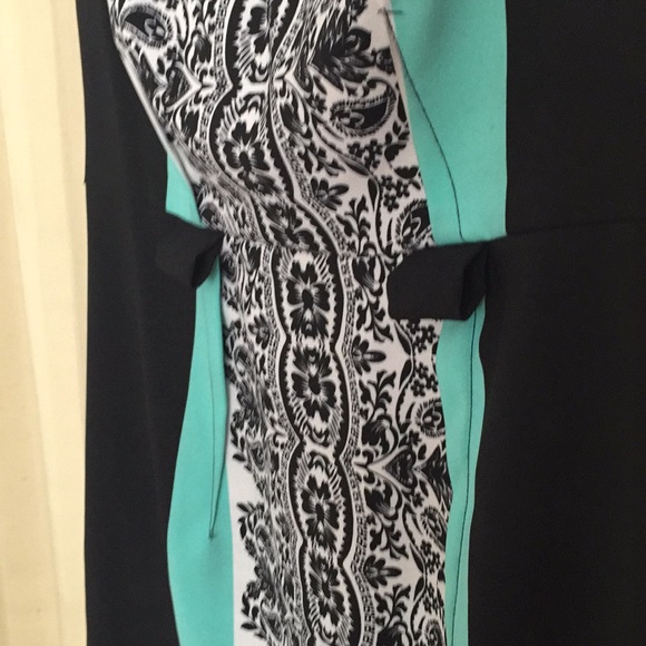 Dress - Picture 4 of 4